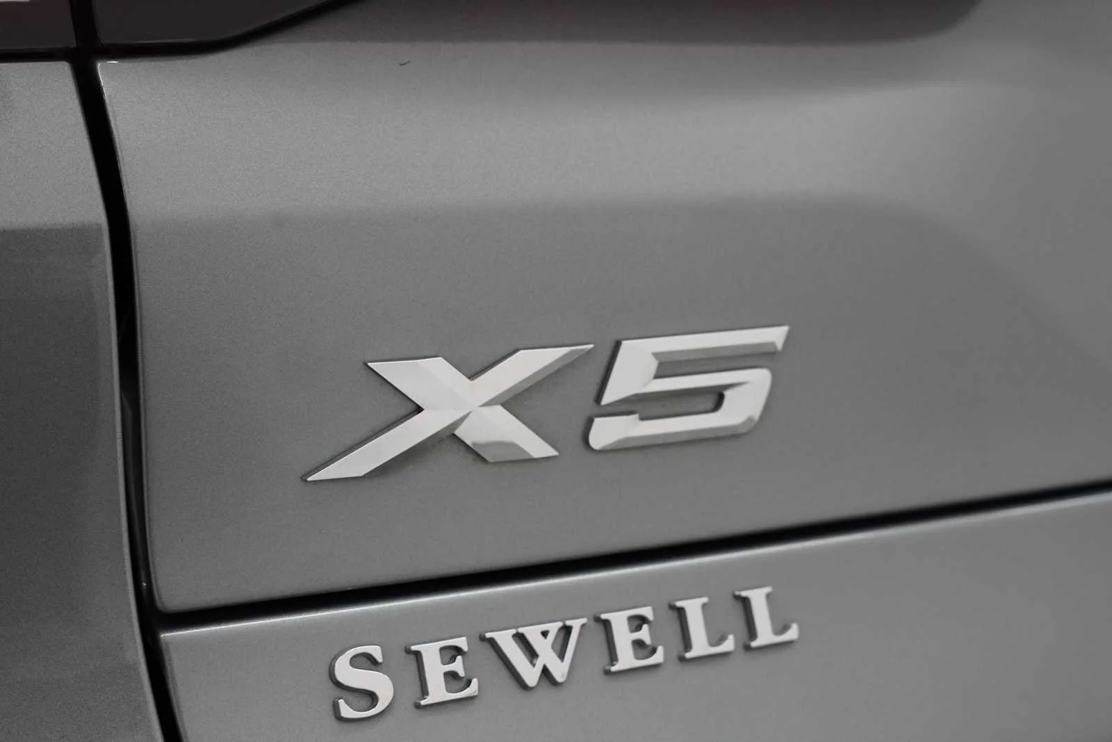 Certified Used 2026 Skyscraper Grey Metallic BMW xDrive40i image 9