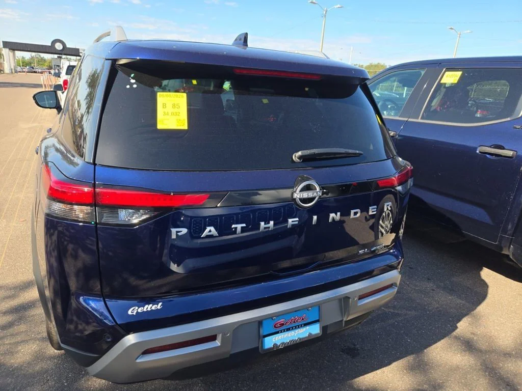 Used 2025 Blue Nissan SL image 2
