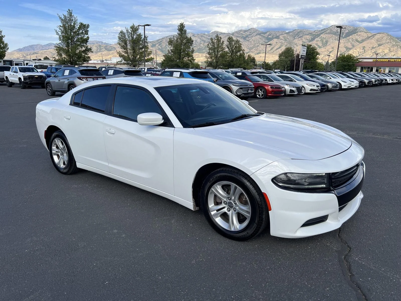 2019 Dodge Charger SXT - Photo 7