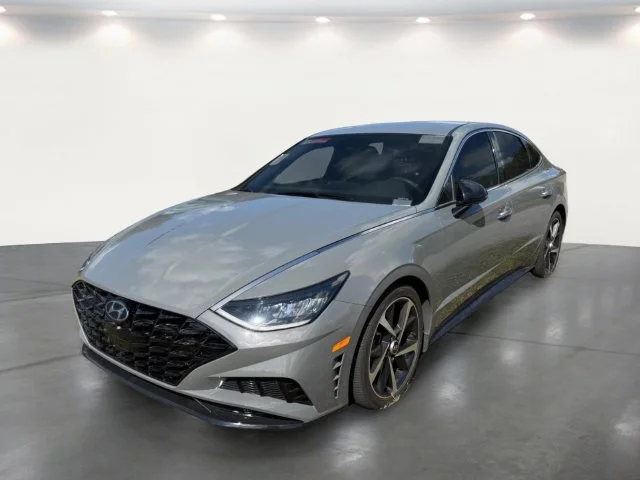 Used 2021 Gray Hyundai SEL Plus image 2