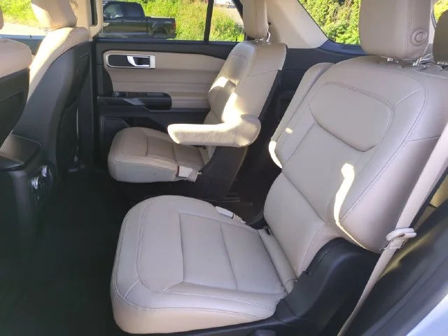 Used 2020 White Ford XLT image 28