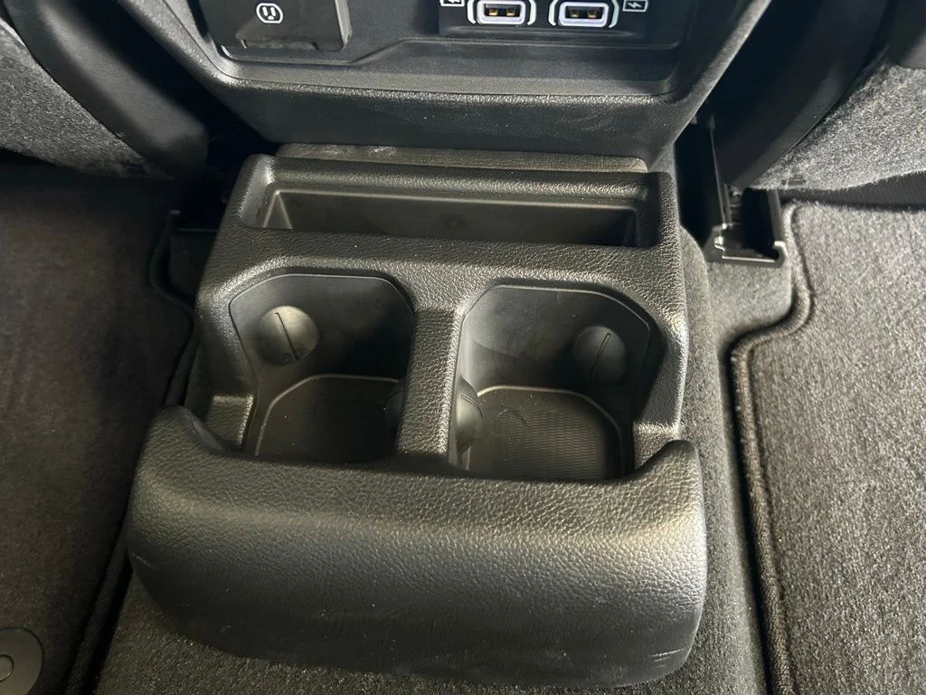 Used 2025 White Jeep Overland image 33