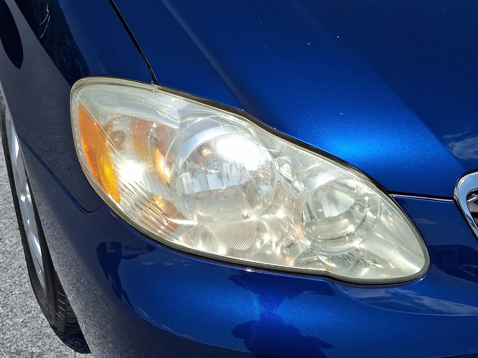Used 2005 Indigo Ink Pearl Toyota LE image 10