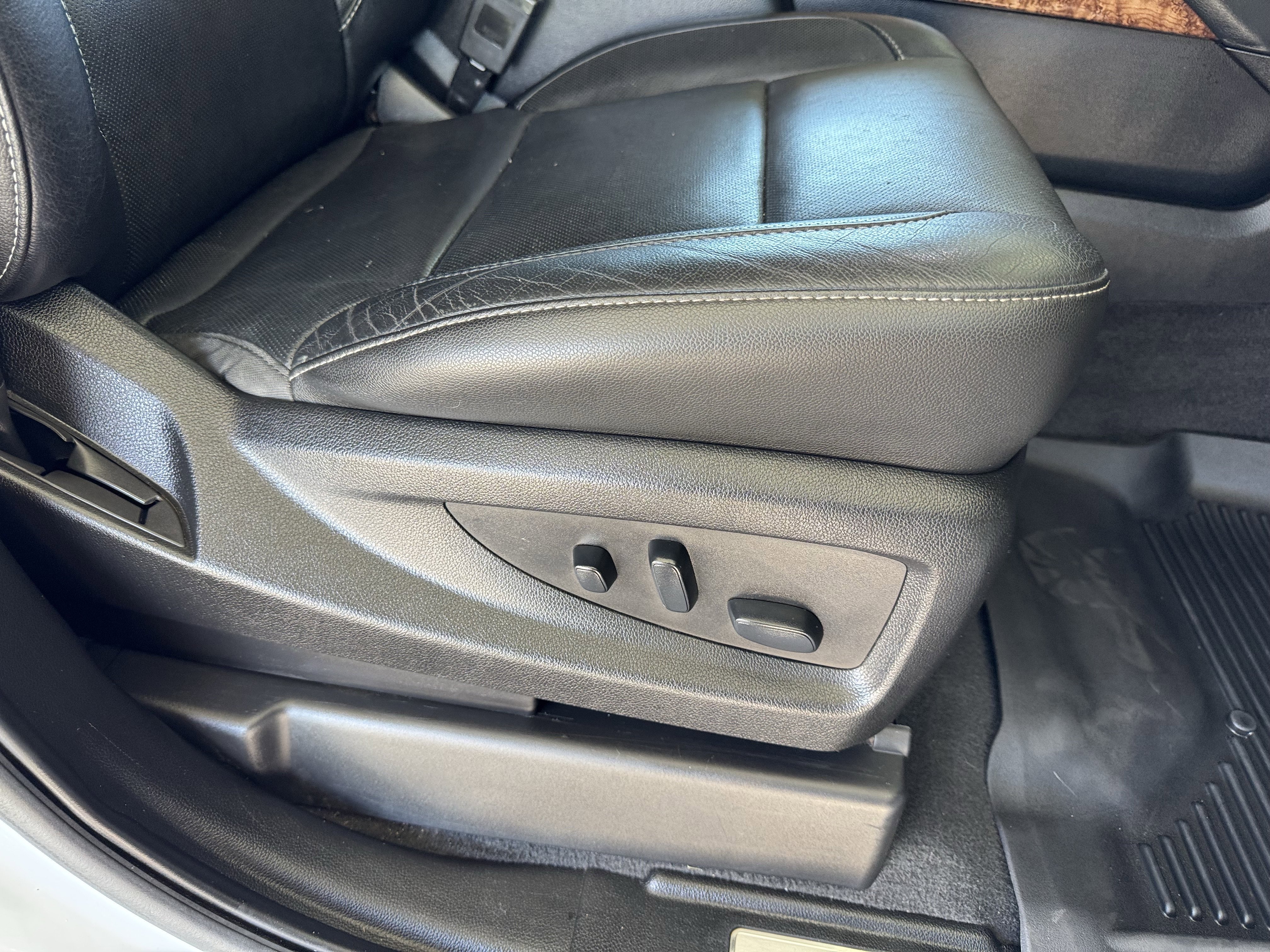 Certified Used 2019 SUMMIT WHITE Chevrolet Premier image 26