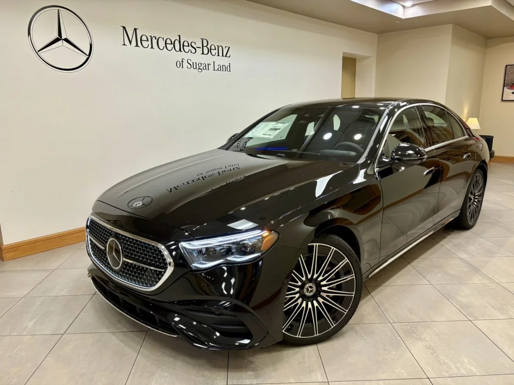 2026 Mercedes-Benz E-Class E450 4MATIC's photo