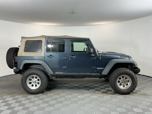 Used 2008 Blue Jeep Unlimited Rubicon image 4
