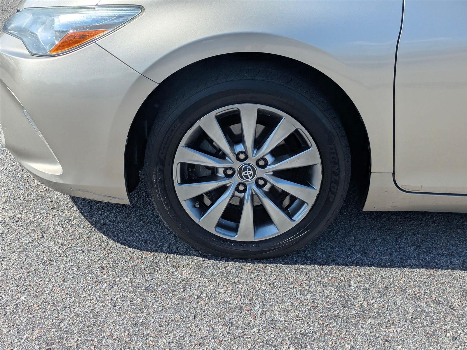 Used 2017 Creme Brulee Mica Toyota XLE image 11