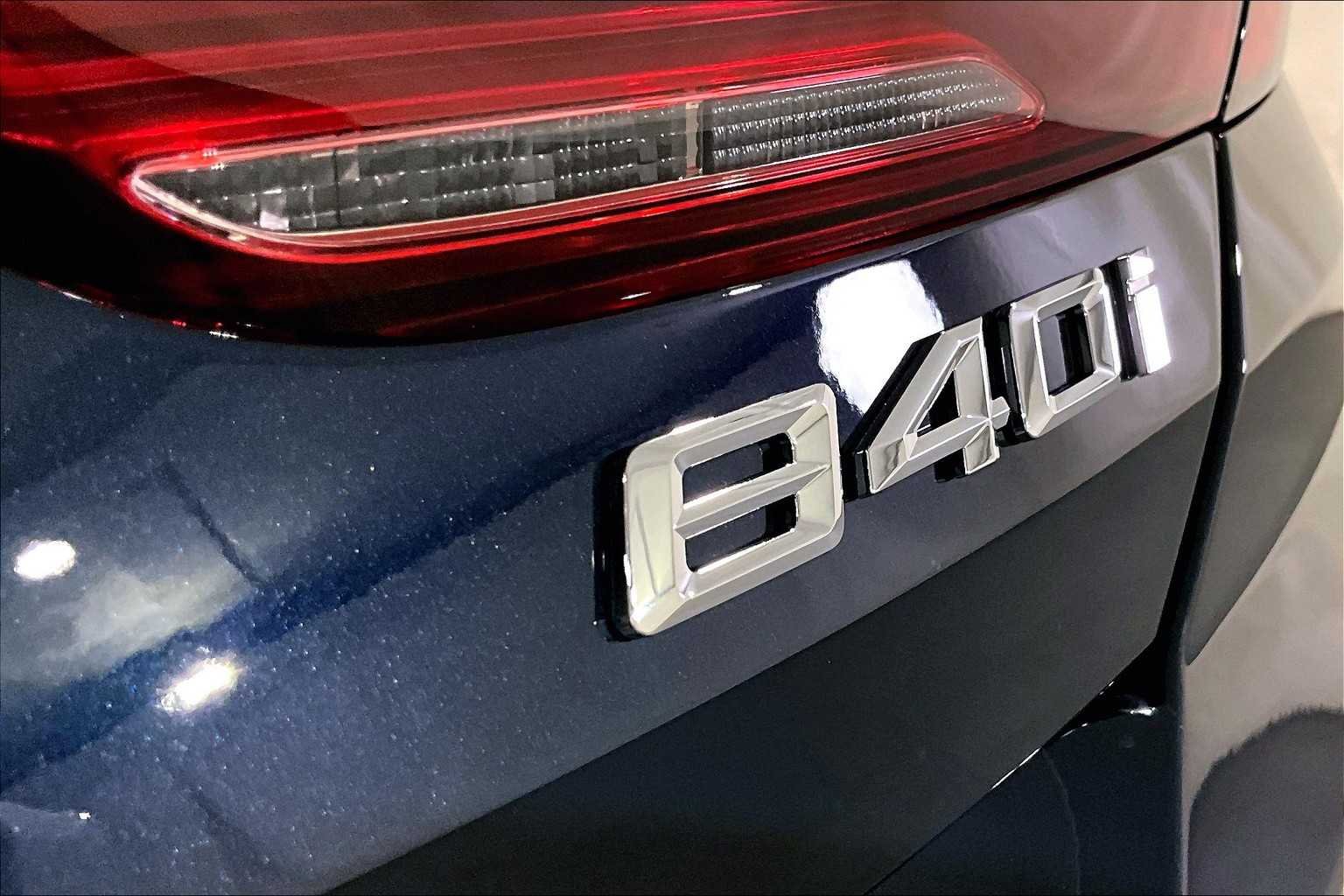 2026 BMW 8 Series 840i - Photo 6