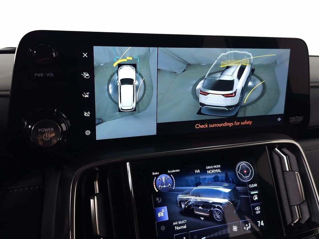 2025 LEXUS LX - Image 31