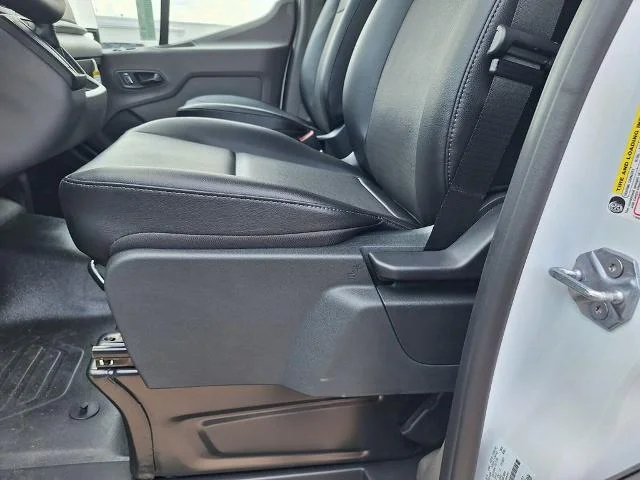 New 2026 Oxford White Ford Passenger Van XL image 38