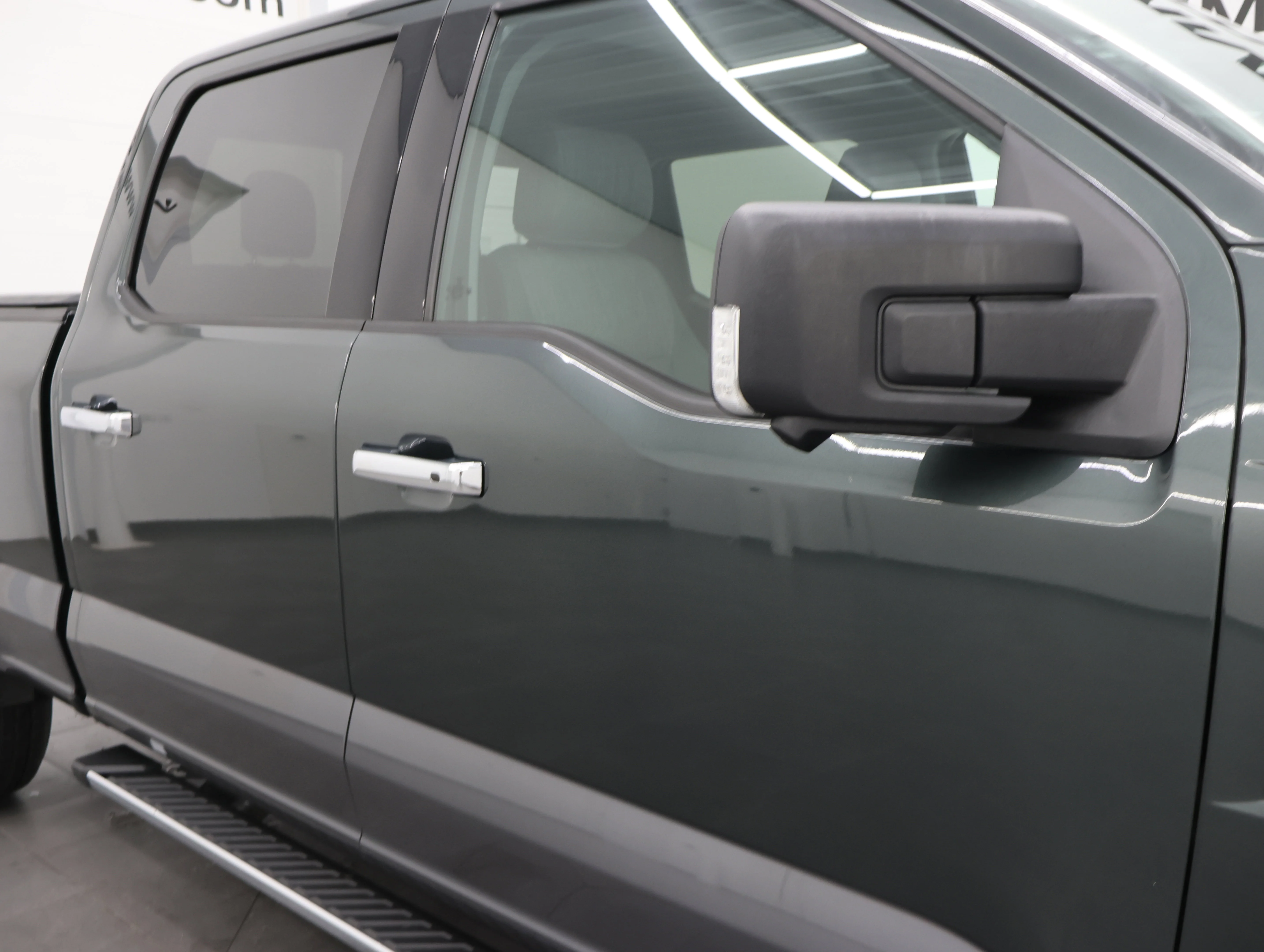 Used 2021 Guard Metallic Ford XLT image 27