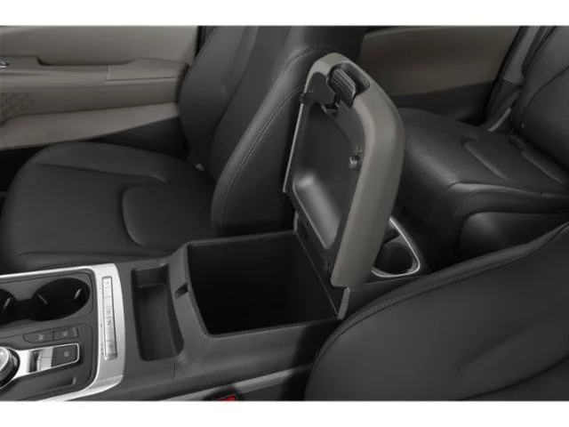 New 2027 Ceramic Silver Kia LXS In-Transit image 16