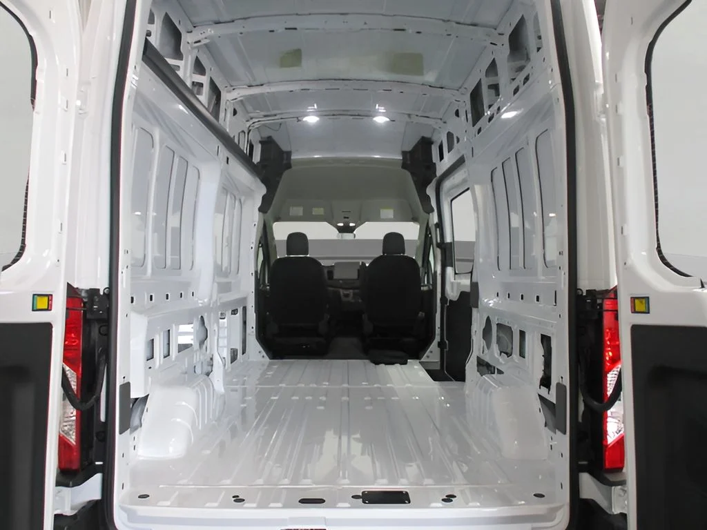 New 2023 OXFORD WHITE Ford Base image 12