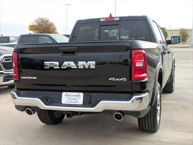 New 2026 Diamond Black Crystal Pearl-Coat Exterior Paint RAM LONE STAR image 3