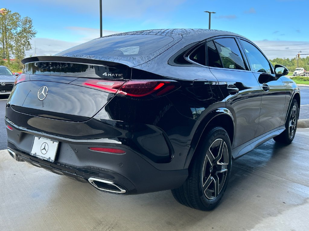 New 2027 Black Mercedes-Benz GLC 300 image 8