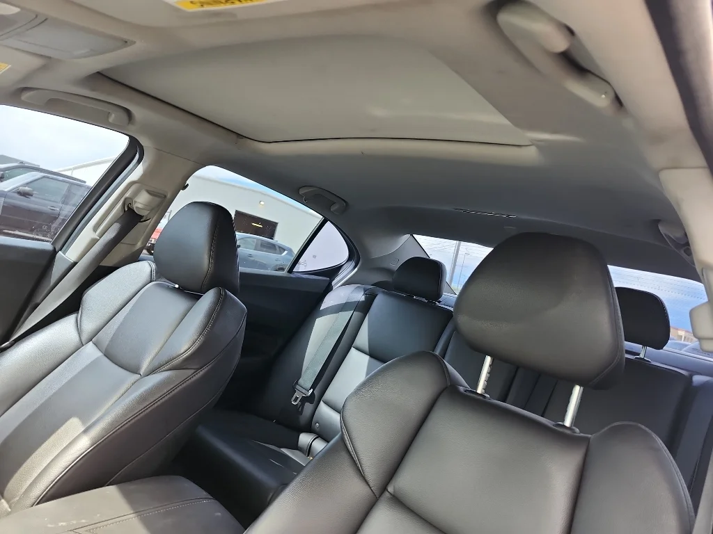 Used 2020 Platinum White Pearl Acura 2.4L (DCT) image 19