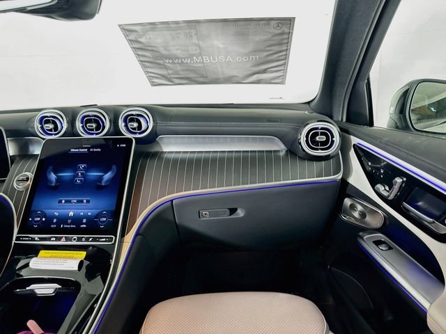 New 2027 MANUFAKTUR Alpine Grey Mercedes-Benz GLC 300 image 24
