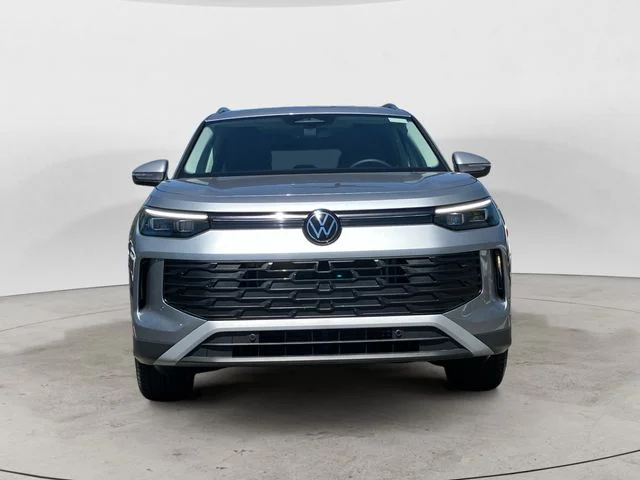 2025 Volkswagen Tiguan SE - Photo 8
