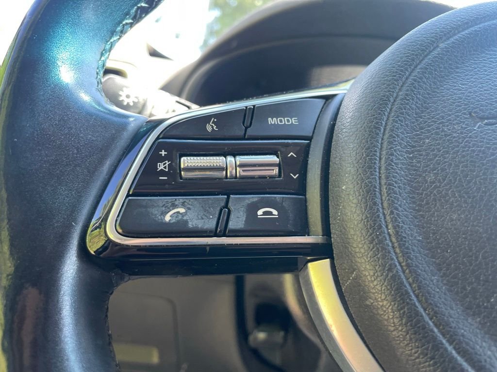 Used 2022 Black Cherry Pearl Kia EX image 11