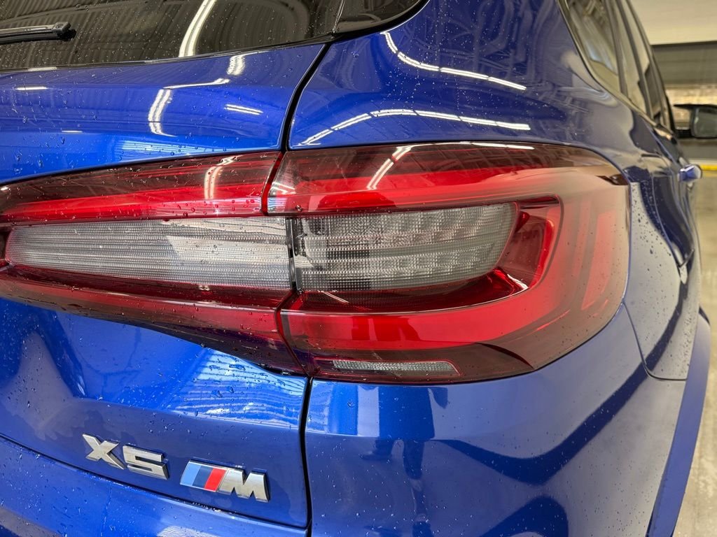 Used 2021 Blue BMW  image 5