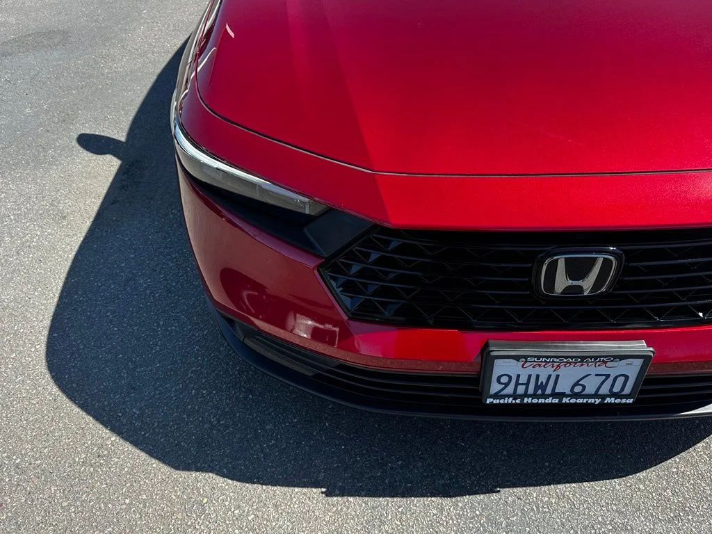 Used 2023 Red Honda LX image 4
