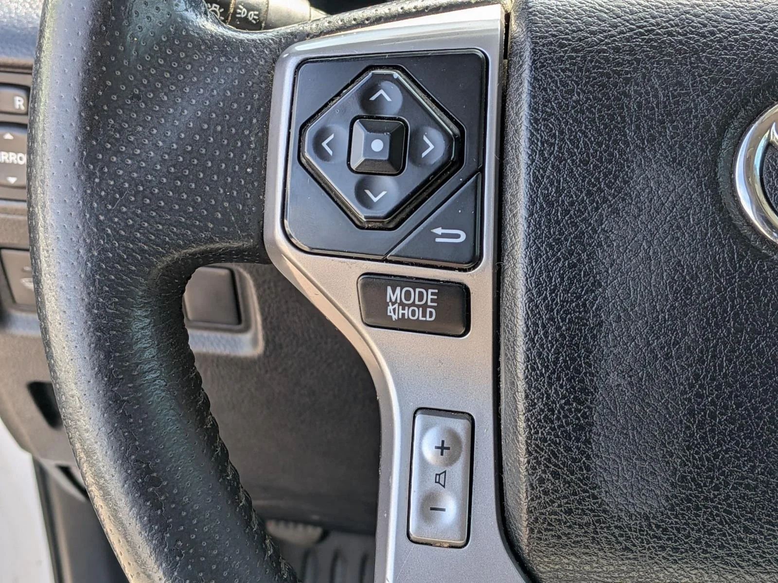 Used 2019 Super White Toyota SR5 image 54