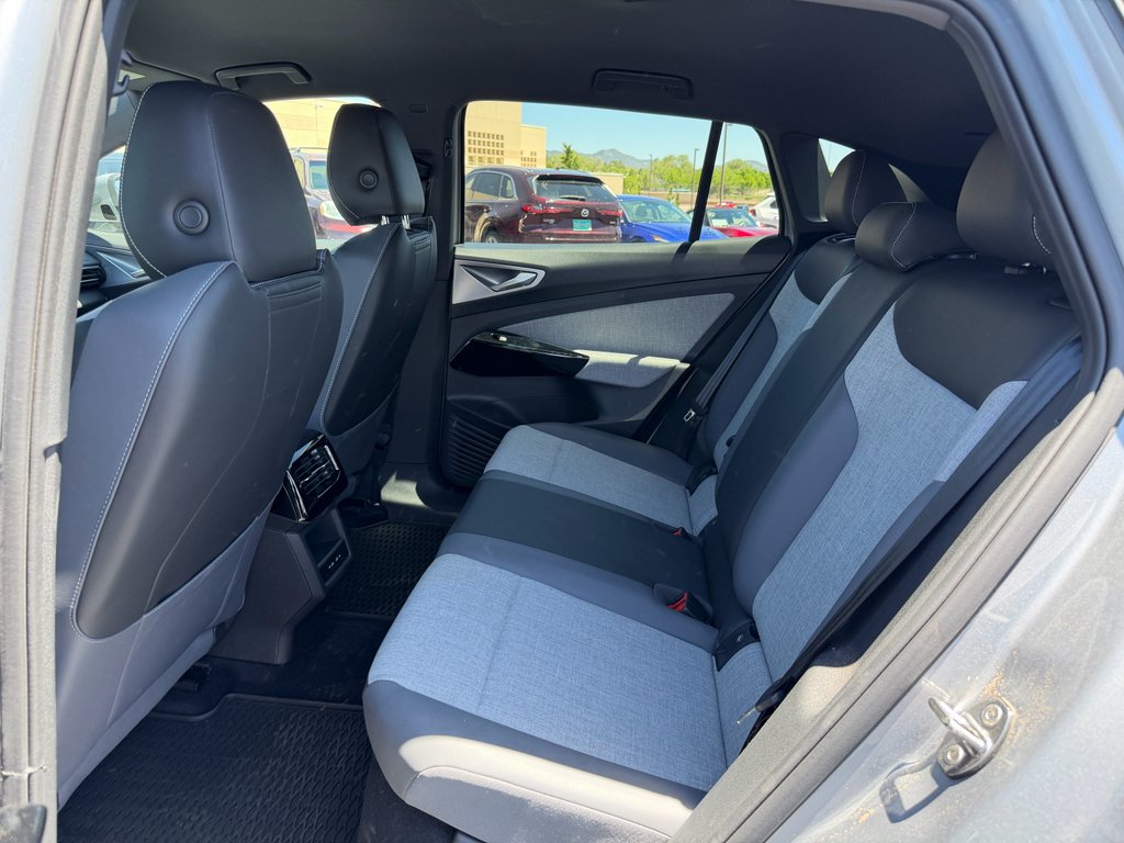 Used 2025 silver mist metallic Volkswagen Pro image 11