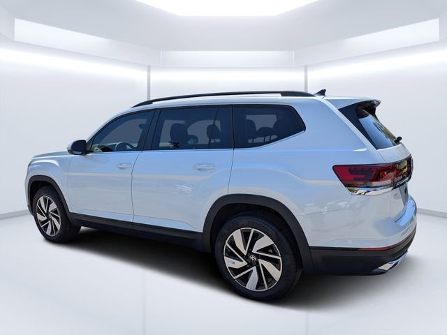 New 2026 White Volkswagen 2.0T SE w/Technology image 5