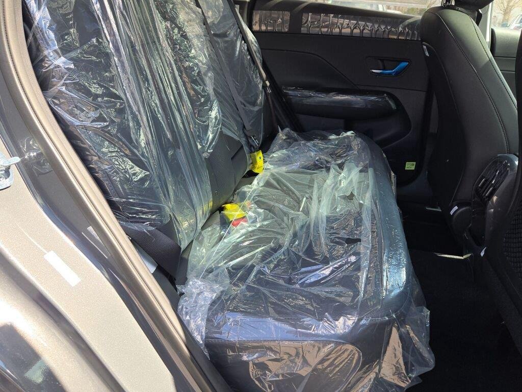 2026 Hyundai Kona Limited - Photo 9