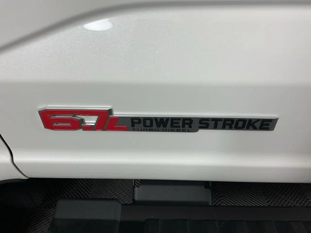 New 2026 star white Ford Lariat image 9