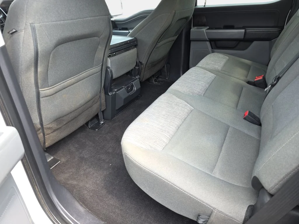 Certified Used 2023 Oxford White Ford XLT image 11