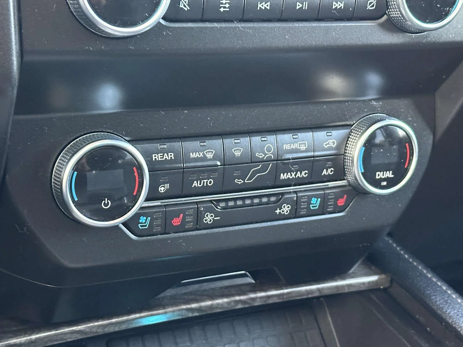 2019 Ford Expedition Limited - Photo 33
