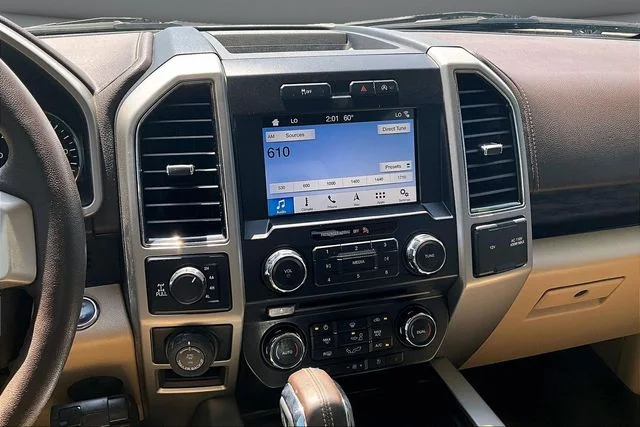 Used 2018 White Gold Ford Lariat image 9