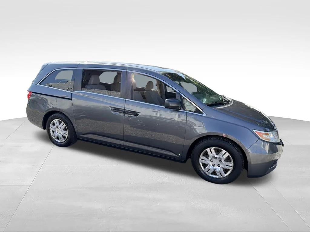 Used 2013 Gray Honda LX image 11