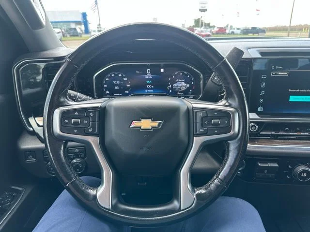 Used 2022 Summit White Chevrolet LT image 37