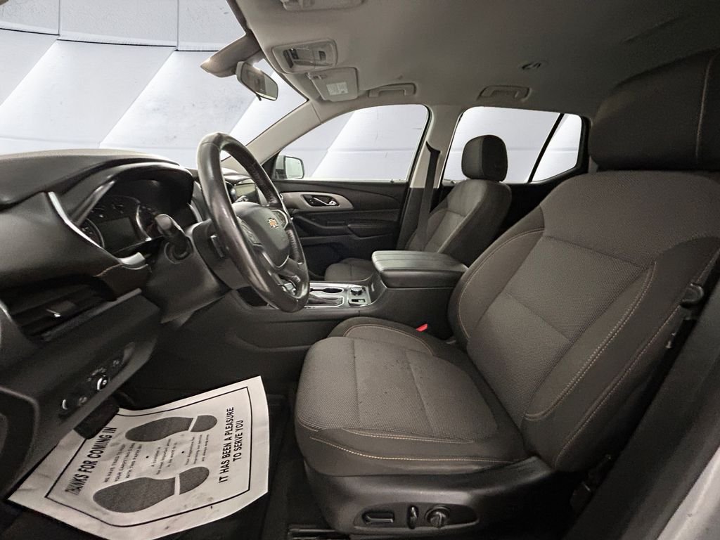Used 2020 Silver Chevrolet LT image 7