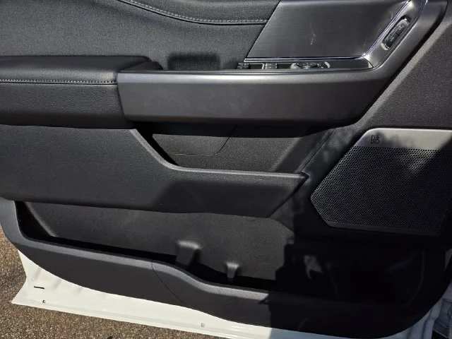 New 2026 Star White Metallic Tri-Coat Ford Lariat® image 34