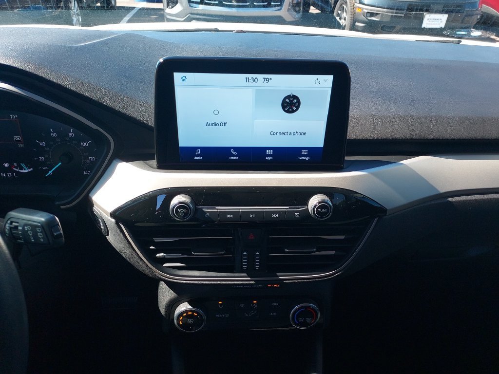 Used 2021 White Ford SE image 21