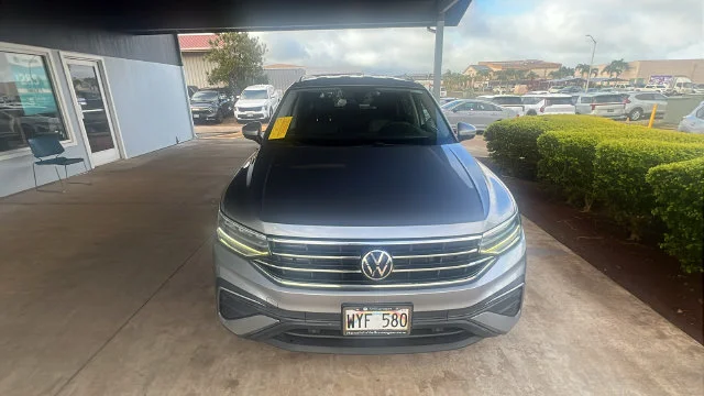Used 2024 Silver Volkswagen 2.0T SE image 8
