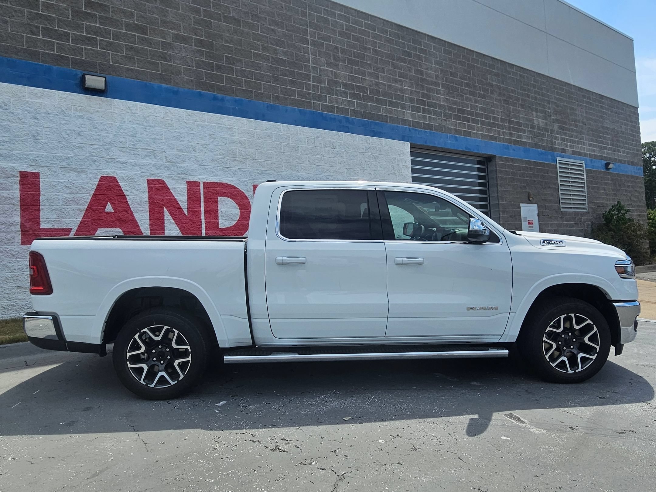 New 2026 Bright White Clear-Coat Exterior Paint RAM Laramie image 8