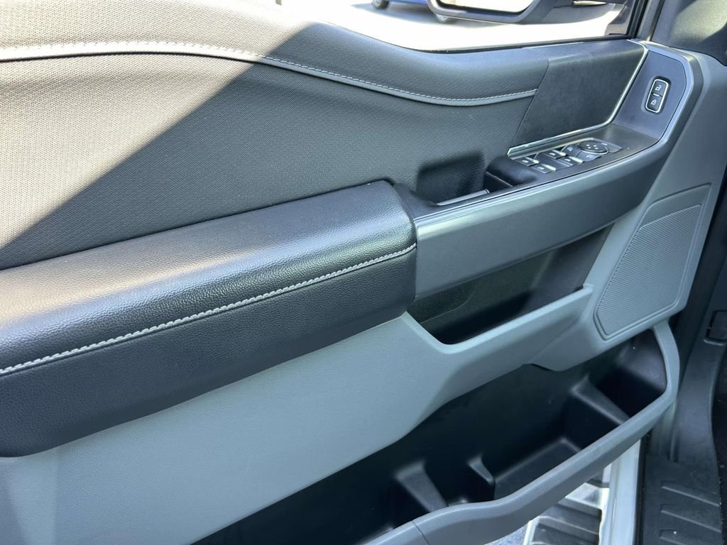 Used 2025 White Ford XLT image 17