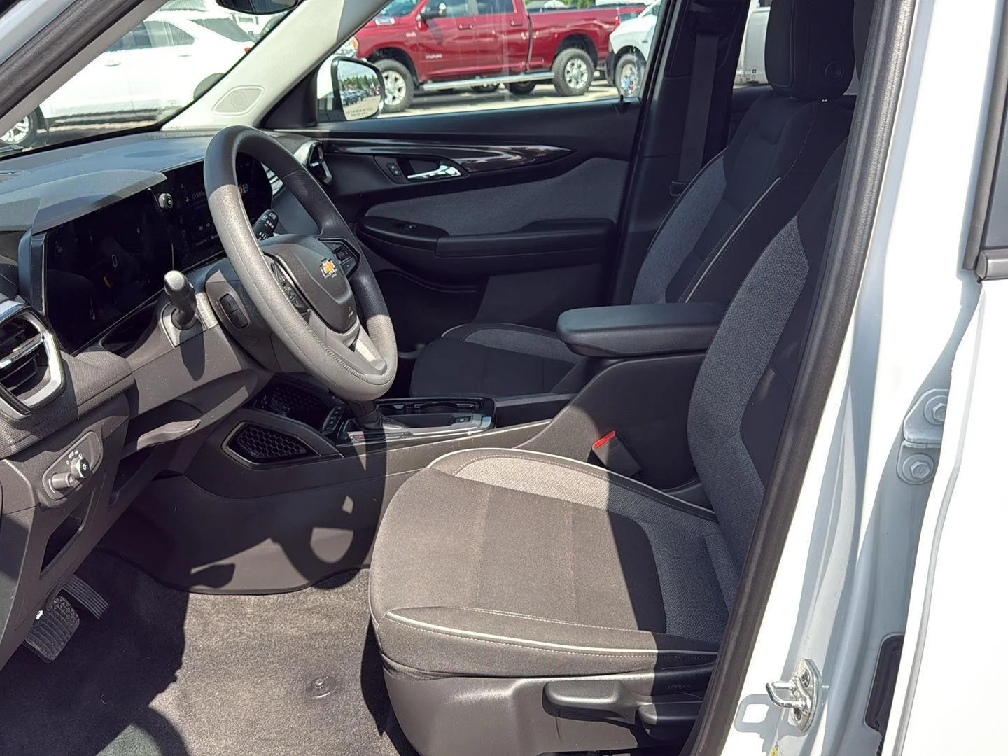 2025 Chevrolet Trailblazer LT - Photo 9