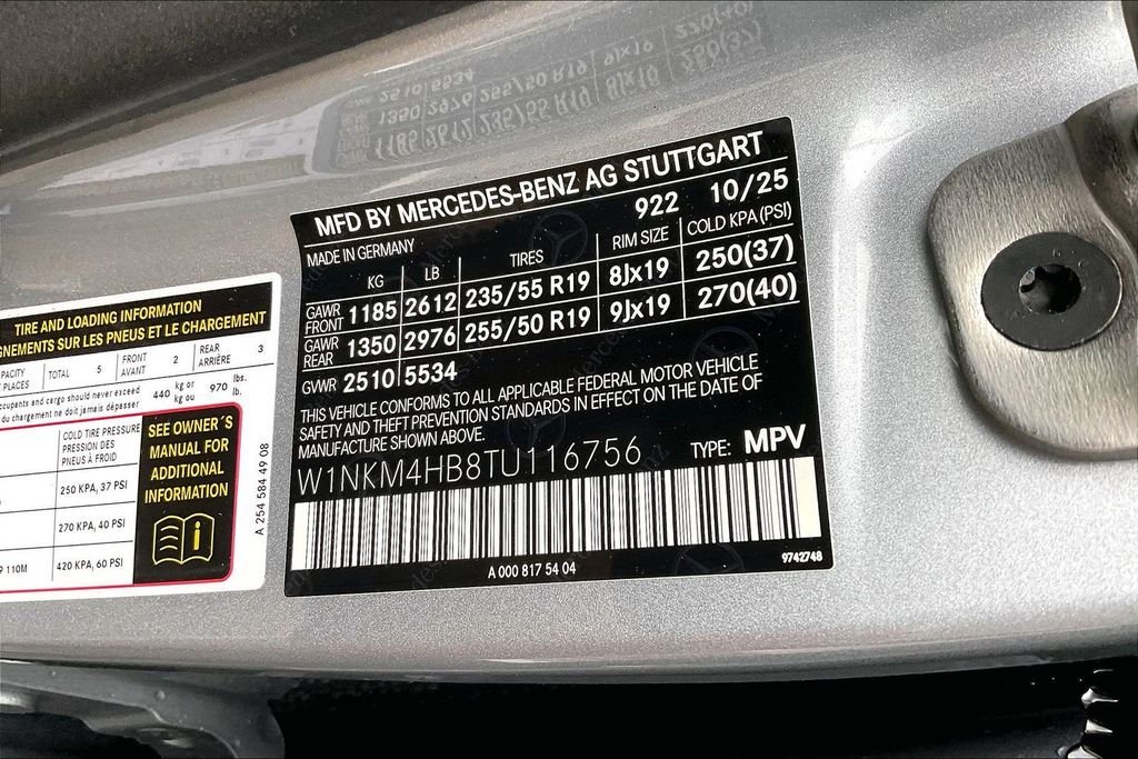 Used 2026 Black Mercedes-Benz GLC 300 image 13