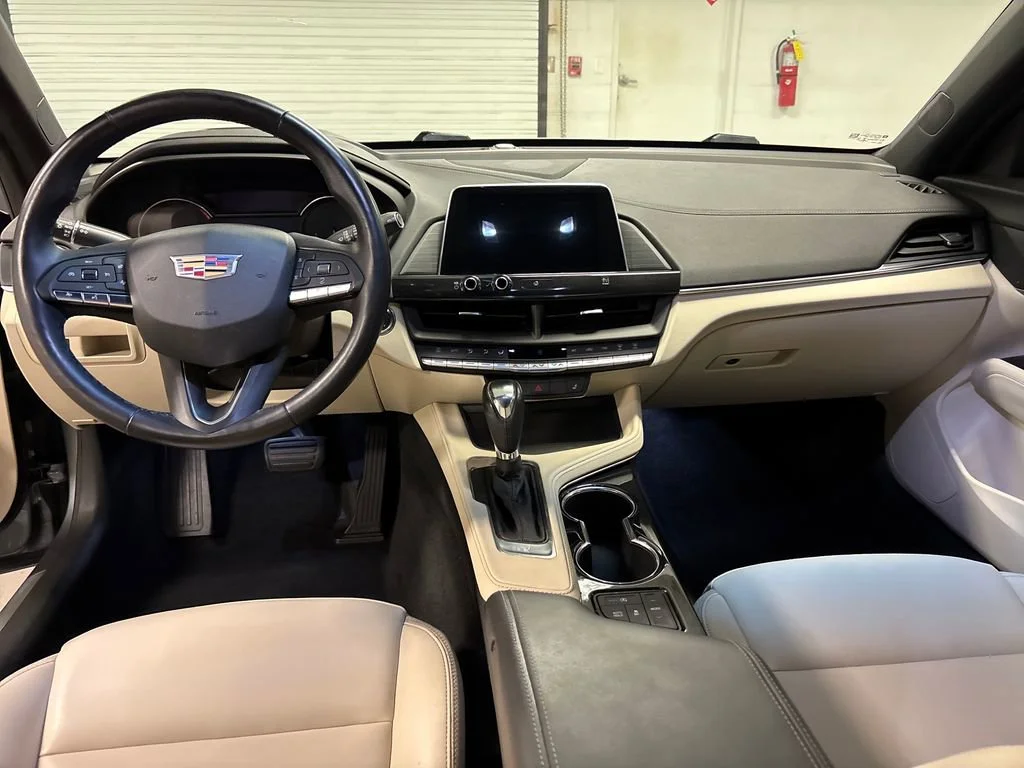 Used 2021 SATIN STEEL METALLIC Cadillac Luxury image 27