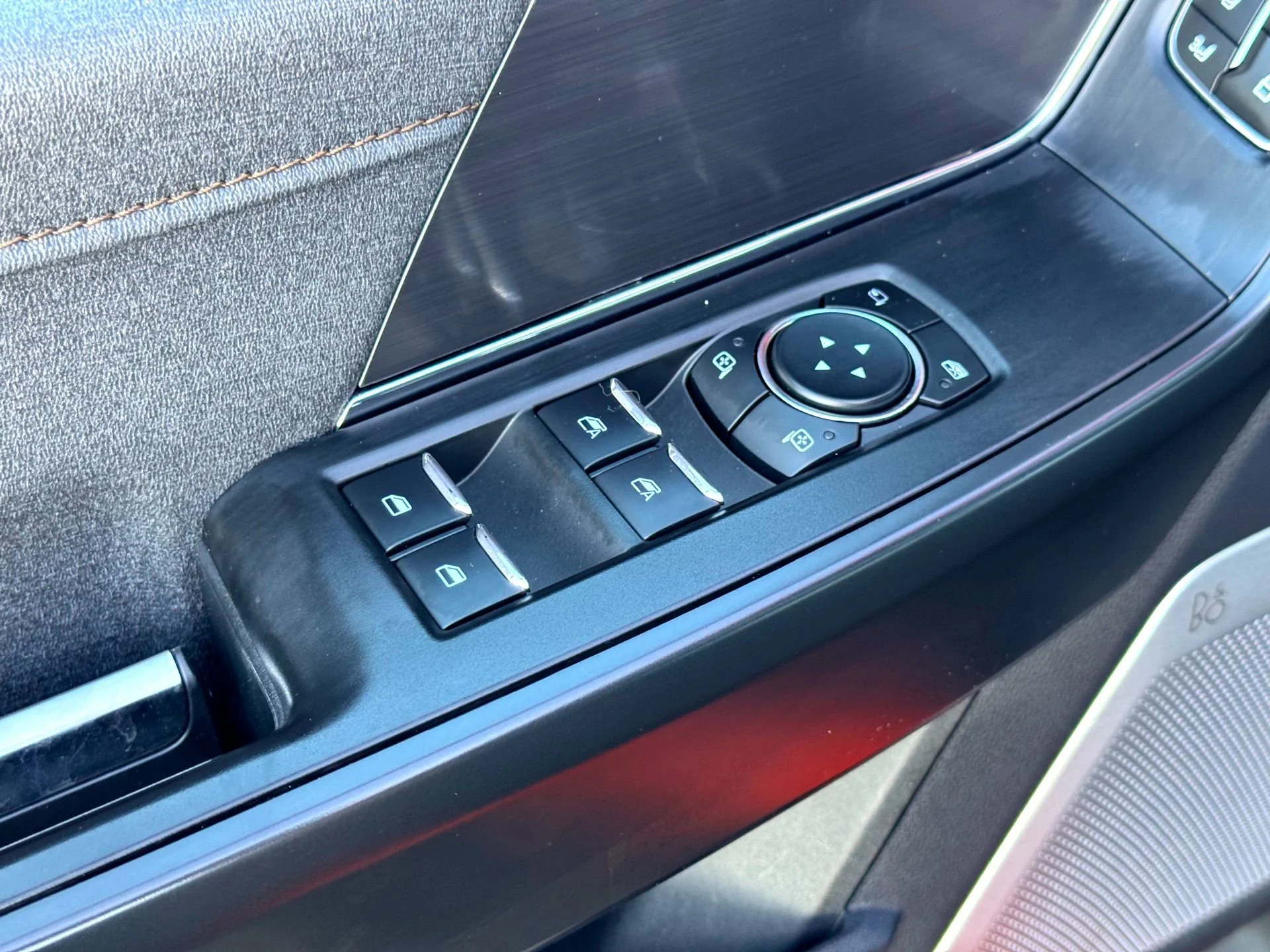 Used 2023 Orange Ford Raptor image 19