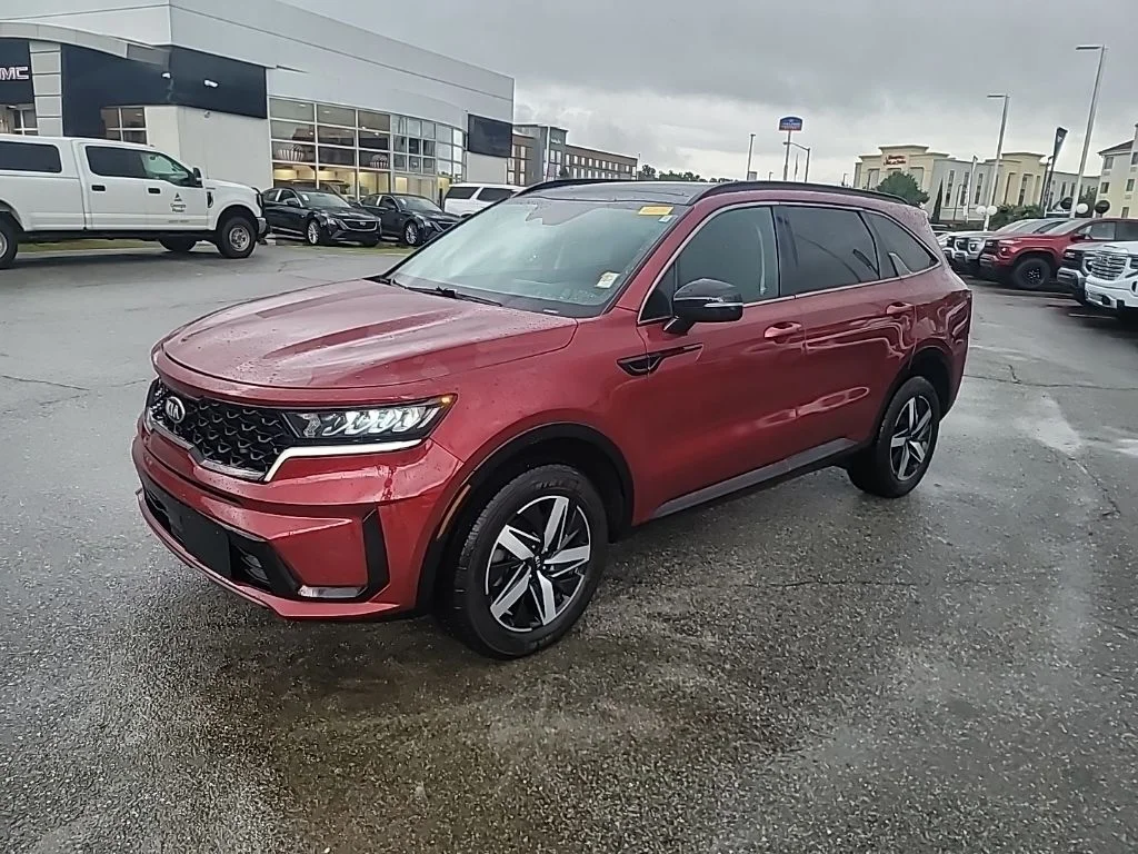 Used 2021 Red Kia EX image 3