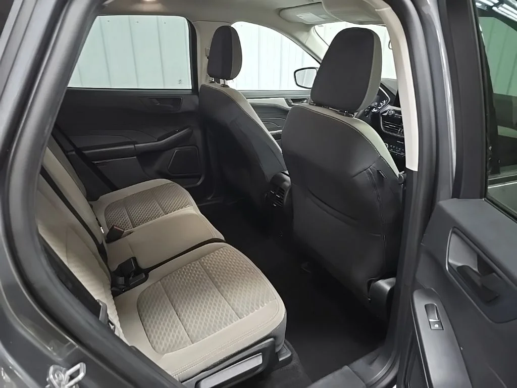 Certified Used 2022 Gray Ford SE image 21