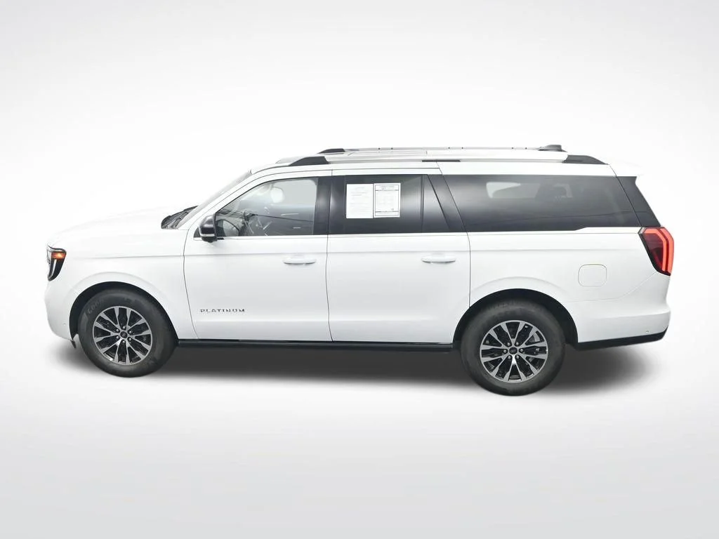 Certified Used 2025 Oxford White Ford Platinum image 32