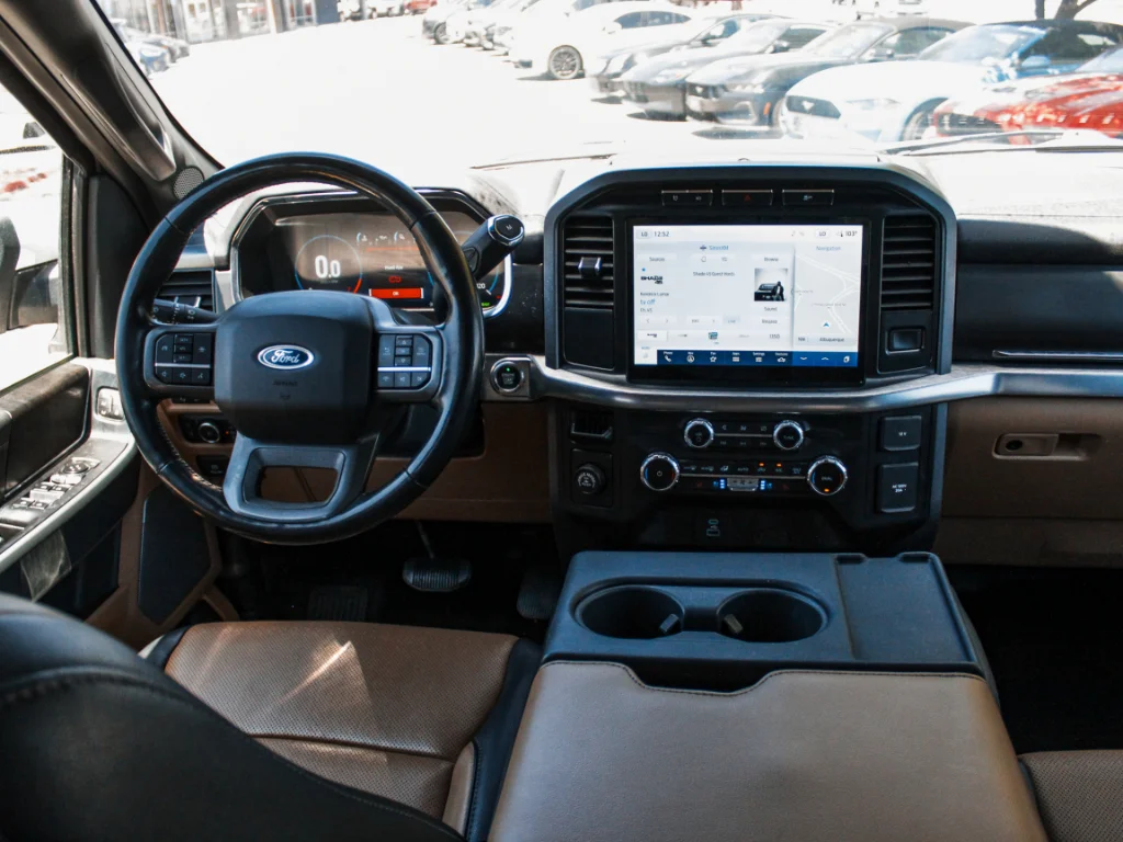 Used 2022 Oxford White Ford LARIAT image 25