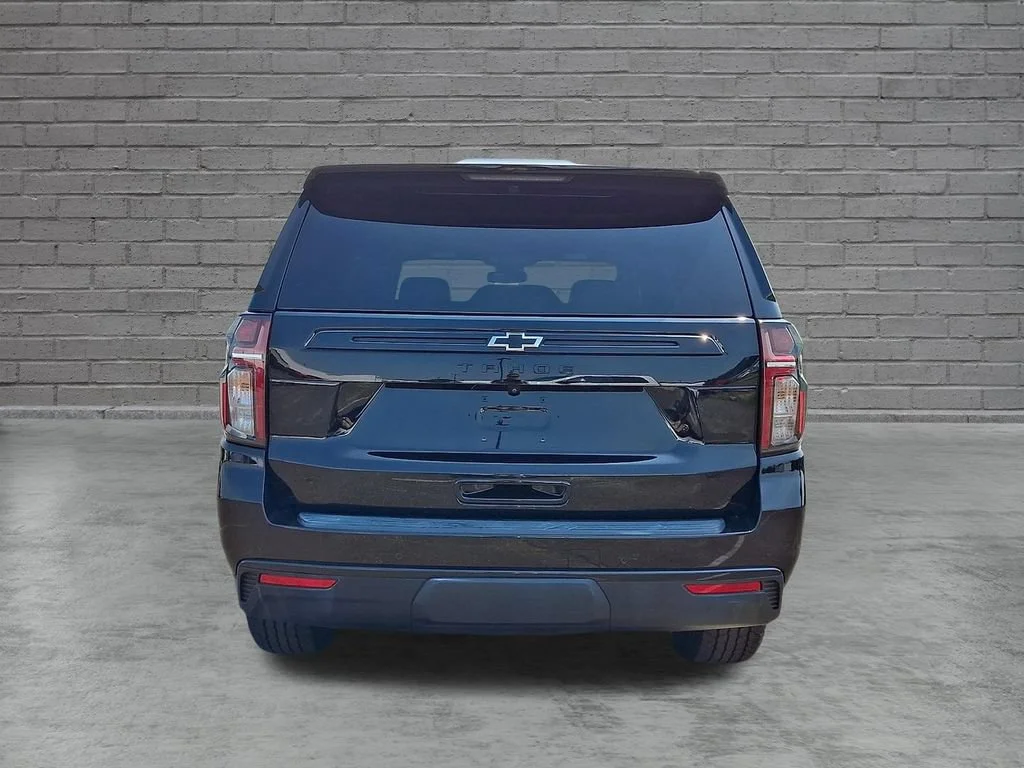 Used 2023 Black Chevrolet Z71 image 10